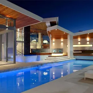Racquet Retreat By Secret Destinations- Short Walk To Hastings Street Noosa Heads